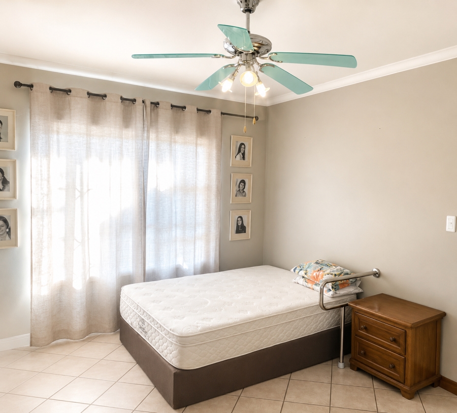 2 Bedroom Property for Sale in Waterkloof East North West